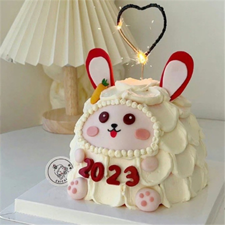 2023年超可爱的兔兔蛋糕新年素材图片